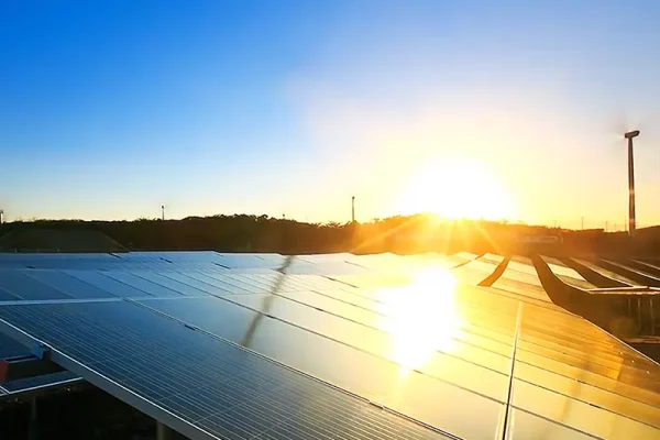 solar-cell-panels-plant-2022-11-14-07-04-34-utc